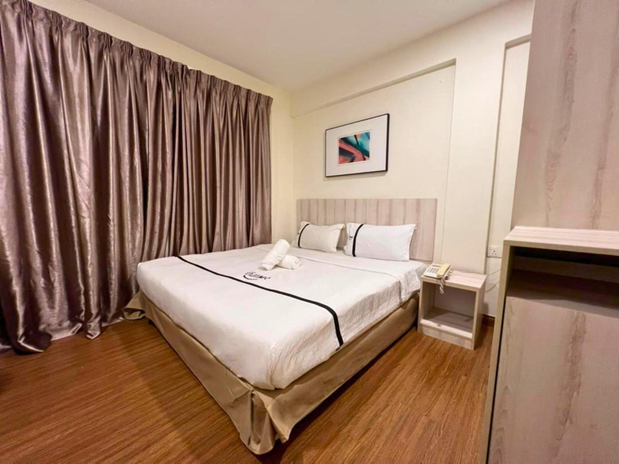 Smile Hotel Cheras Taman Segar — Photos 2